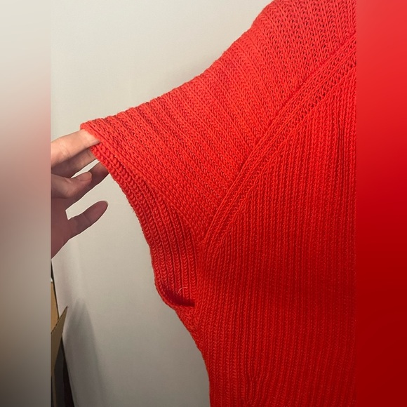 Cabi red‎ v neck sweater size small - Picture 4 of 9